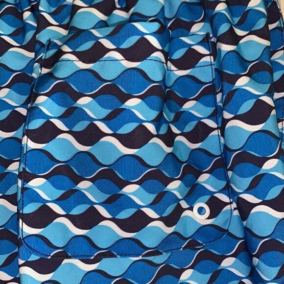 NWT Speedo blue & white swim trunks - Picture 5 of 9